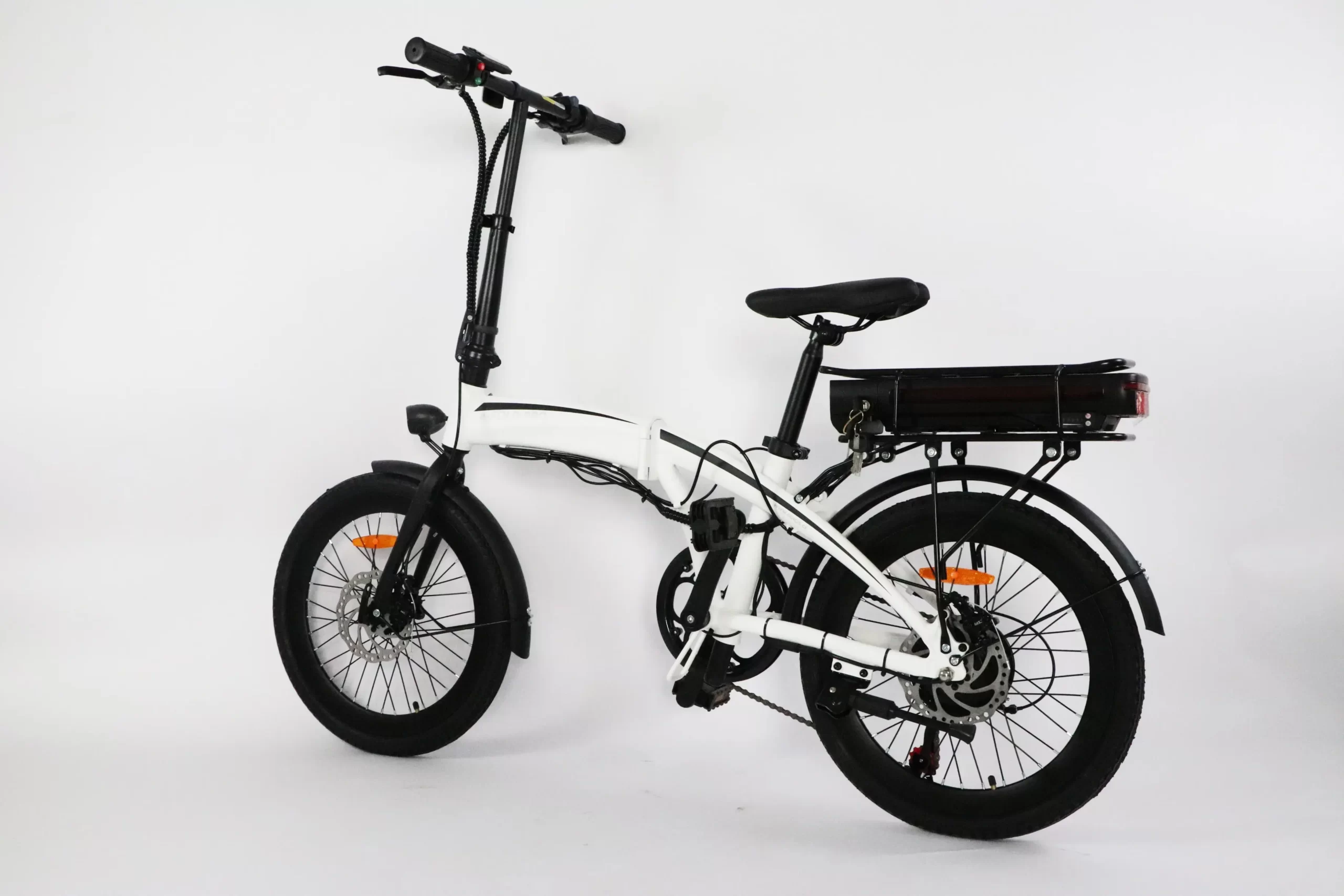 bicicleta electrica de plegable modelo efold pro de color blanco